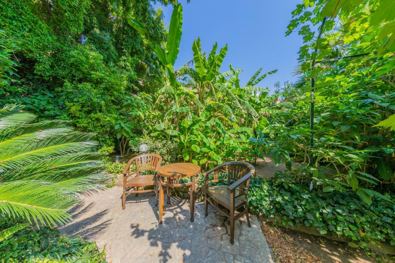 Villa Mezzarancia Palermo Buitenkant foto